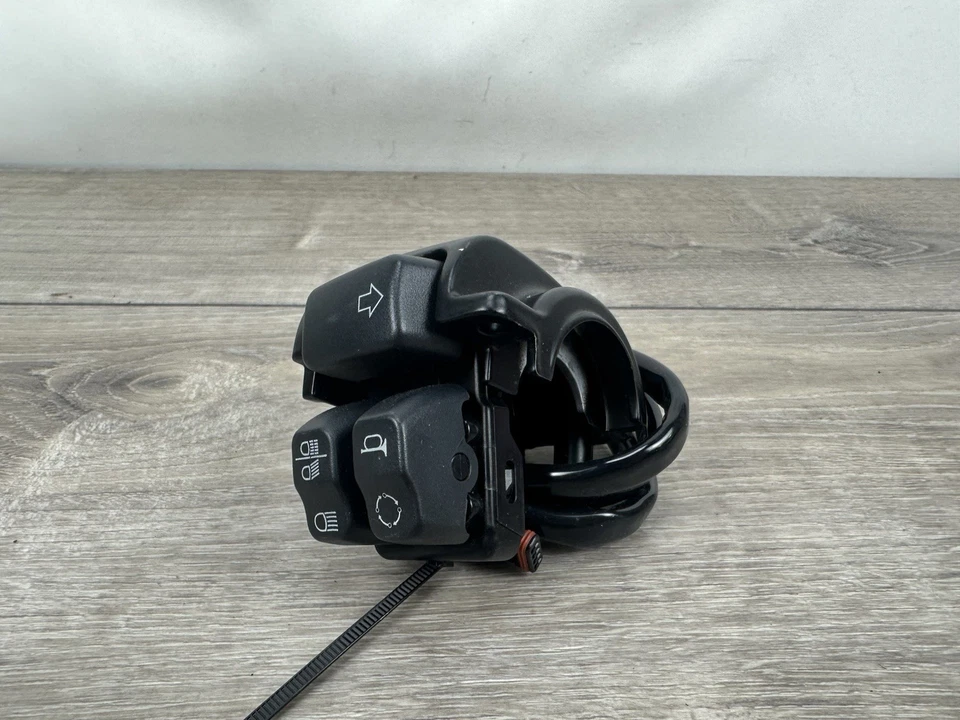 Módulo de interruptor izquierdo Harley Davidson Softail Dyna Sportster 16-24 Foto 1 de 4