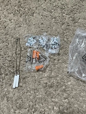 Fan Balde Screws & Pull Chains for Hampton Bay 52" Corwin Matte White 1007532507 - Image 1 of 4