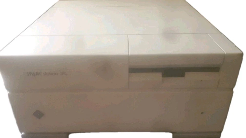 SUN SPARC IPC 47-63hz, 3.5 Floppy Removed From Functioning System  - Image 1 of 4