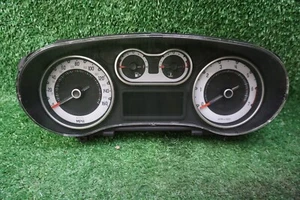 2014 FIAT 500 LOUNG Speedometer Gauge Cluster OEM 51968251 64K MILES - Picture 1 of 7