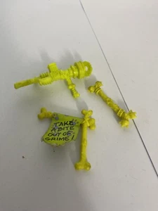 Vintage Toxic Crusaders spazzatura cane armi accessori solo JMM - Foto 1 di 12