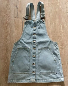 Clockhouse – kurzes Jeans-Latzkleid mit Trägern, Gr. M (38) - Bild 1 von 4