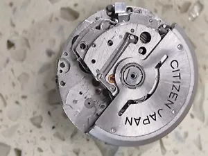 CITIZEN 8110A Chronograph Incomplete Movement Used - Picture 1 of 5