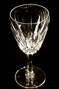 Beautiful Stuart Claridge Crystal Sherry Glass - Picture 1 of 4