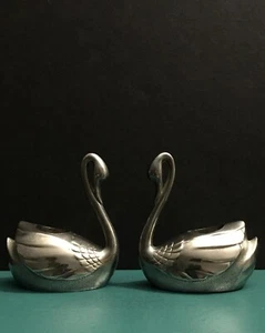 Candelabros cónicos vintage de metal plateado cisne ganso pájaros - Imagen 1 de 12