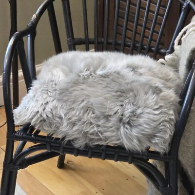 Luxury Genuine Sheepskin Cushion Cover, Soft, Plush Pillow Case for Cozy Comfort - Image 1 of 4