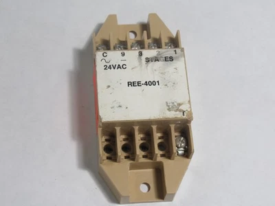 KMC REE-4001 Reheat Relay 24V 0-6VDC 6-Position 40-120°F COSMETIC DAMAGE USED - Image 1 of 3