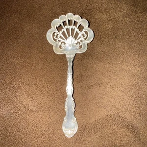 STRASBOURG GORHAM Bon Bon/Nut Spoon Sterling Silver Pierced Fluted Bowl - Picture 1 of 5