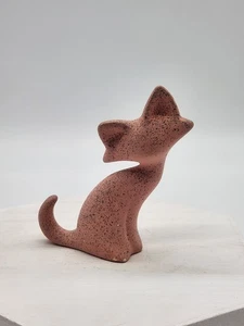 Freeman McFarlin Pottery Originals 50s Pink Speckled Atomic Flat Faced Cat 2" - Picture 1 of 12