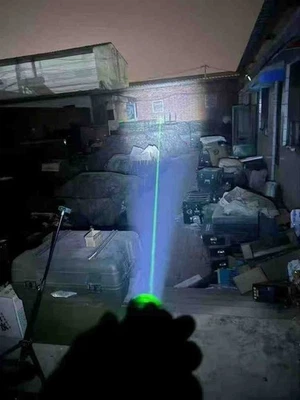 Китайский PLA QMZ265 тактический фонарь спецназа боя 3 в 1 б/у - Изображение 1 из 4