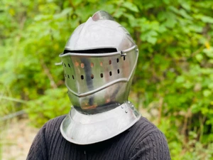 Medieval European Closed Helmet – Wearable Medieval Knight Armor – LARP & Fancy - Picture 1 of 6