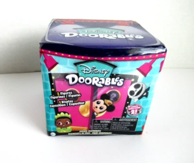 Disney Doorables Movie Moments Серия 2 с 2 Фигурками и Дисплеем БЕСПЛАТНАЯ ДОСТАВКА - Изображение 1 из 2