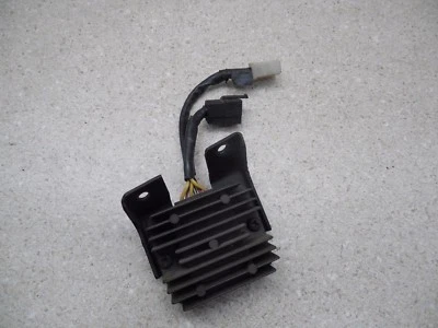 Suzuki DR250S 1990 regulador de voltaje rectificador Foto 1 de 2