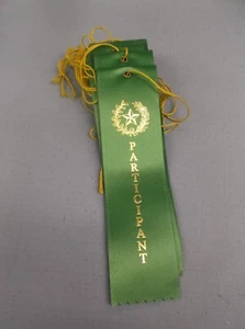 PARTICIPANT GREEN star ribbon with gold foil letters carded w/string lot of 13 - Picture 1 of 1