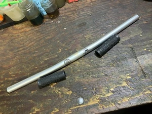 Marin Lite Alloy 580 mm Handlebar 25.4 clamp Uncut with Bonus Marin Grips - Picture 1 of 15