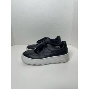 Nike Womens AF1 Sage Low Platform Sneakers Size 6.5 - Picture 1 of 8