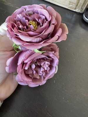 Juego de 24 servilleteros con flores de peonía para decoración de bodas o mesas Foto 1 de 3