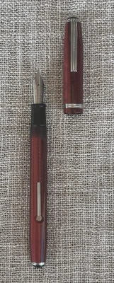 Bonita pluma estilográfica Esterbrook LJ, color rojo jaspeado, 2556 plumín, firme fina Foto 1 de 4