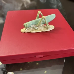VINTAGE HEREND HUNGARY PORCELAIN GRASSHOPPER LOCUST FIGURINE - GREEN BLUE - Picture 1 of 5