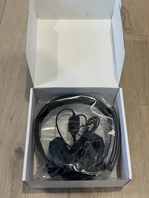 Binaural USB Black Headset with Microphone & In-Line Controls Black HUBK001 - Image 1 of 3