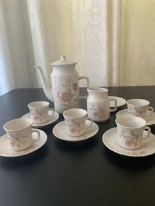 Thun Czechoslovakia Tea Pot 5 Teacups 6 Saucers Creamer Tea Pot Vera Pattern 7"T - Picture 1 of 15