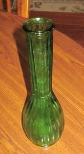 Vintage Hoosier Green Glass Classic Ribbed Bud Flower Vase #4034 Marked - Picture 1 of 2