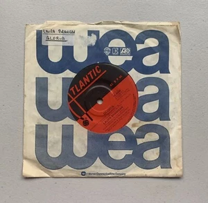 Laura Brannigan - Gloria / Living a Lie 7’’ Vinyl Single - Picture 1 of 4