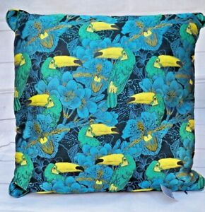 Gisela Graham Padded Fabric Cushion Cover & Pad 40x40cm Toucan Pattern 