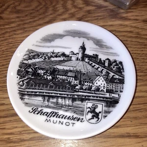 Plato Pin Schaffhausen Munot Vintage 4" Diseño Blanco y Negro - Imagen 1 de 2