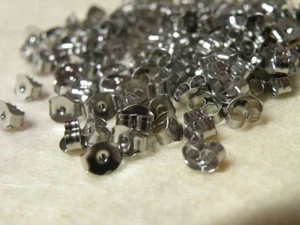 Chirurgischer Edelstahl Schmetterling Ohrring Rückseiten Kupplungen 50 - 500 6 mm FLACHER VERSAND - Bild 1 von 1