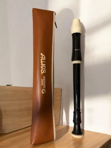 Aulos 204A Robin Soprano Recorder - with Cases - Picture 1 of 4
