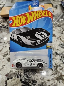Hot Wheels Factory Fresh - Ford GT40 - Foto 1 di 3