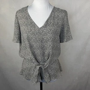 Sienna Sky Bluse Gr. M Animalprint Schößchen vorne zum Binden V-Ausschnitt Flatterärmel - Bild 1 von 8