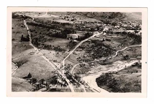 Vintage Postcard - c1940s - Aerial View, Omeo. Vic. Australia. - Picture 1 of 2