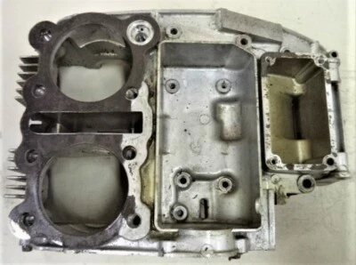 '81 XS400 SPECIAL XS 400 CRANKCASE TOP HALF CRANK CASE MOTOR ENGINE PARTS YAMAHA Foto 1 de 4