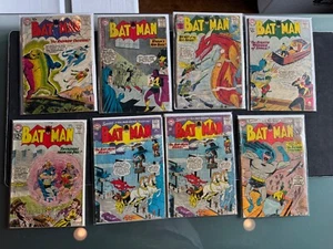 Batman Comics 8 Stück #134,137,138,140,149,161x2,162 gemischter Zustand - Bild 1 von 17