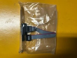 "Porta COM maschio DB9 RS232 a IDC cavo 10 pin con staffa per uso PC 12" - Foto 1 di 2
