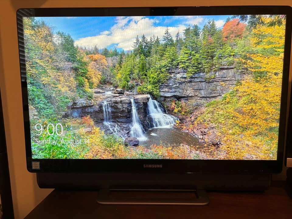 Samsung 23.8" DP710A4M-L01US Multi-Touch All-In-One Desktop Computer - Image 1 of 4