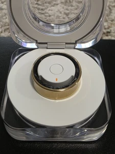 BAGUE SAMSUNG GALAXY - TAILLE 8 OR excellent état avec fil de charge et coque ! - Photo 1 sur 5