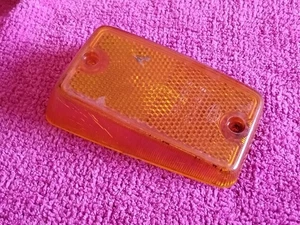 Volvo 140 164 Front Side Marker SMR137-20 SAE 1A69 1968 69 70 71 72 144 145 142 - Picture 1 of 10