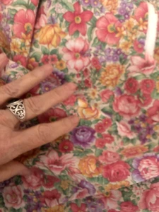 Vtg 3YD 44X109 VIP CRANSTON Pink Purple All Over Print Rose Calico Quilt FABRIC - Picture 1 of 6