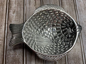 Tazón de baratija de nuez de caramelo de pescado de aluminio sin marca plateado 9,5 pulgadas X 7 pulgadas - Imagen 1 de 8