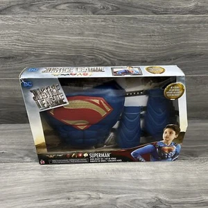 DC Justice League Superman Hero-Ready Costume MASK CAPE CHEST GAUNTLETS Mattel - Picture 1 of 8