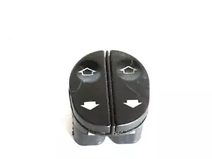 GENUINE FORD FIESTA MK6 & FUSION DRIVER SIDE TWIN ELECTRIC WINDOW SWITCH 02-05 - Picture 1 of 3