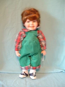 BEVERLY STOEHR "DANNY" PORCELAIN DOLL BY WORLD GALLERY #422/1000 - Foto 1 di 8
