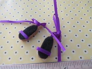 Darling Artist/Zapatos de muñeca pequeños hechos a mano 7/8"L x 7/16"W #423 - Imagen 1 de 2