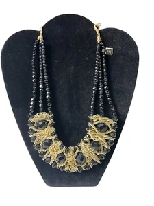 NUEVO CON ETIQUETAS 2Chic Collar Babero Cadena Dorada Cuentas Negras Gruesas Medidas En Foto - Imagen 1 de 6