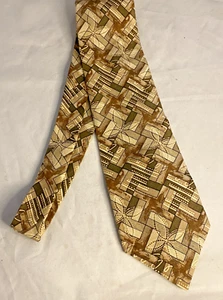 #7874 GEOFFREY BEENE KHAKI GREEN COLOR RECTANGLES 4 X 56 - Picture 1 of 7