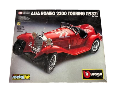 KIT DE METAL FUNDIDO A PRESIÓN BBURAGO ESCALA 1/18 1932 ALFA ROMEO 2300 TOURING CAJA ABIERTA Foto 1 de 4