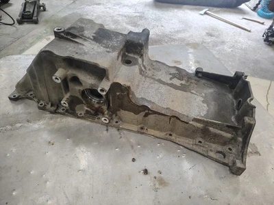 2003-2009 CHEVROLET TRAILBLAZER GMC ENVOY 4.2L ENGINE OIL PAN 12584321 OEM - Image 1 of 3